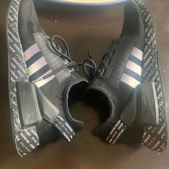Adidas NMD R1 V2 Script Black - Picture 2 of 7